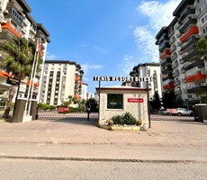 KONYAALTI SARISU MAHALLESİN'DE SİTE İÇİ EŞYALI KİRALIK DAİRE
