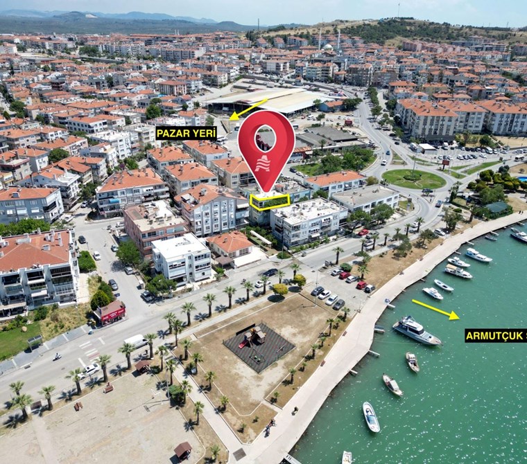 ALTIN EMLAKTAN ARMUTÇUK SAHİLDE SATILIK 2+1 DENİZ MANZARALI DAİRE