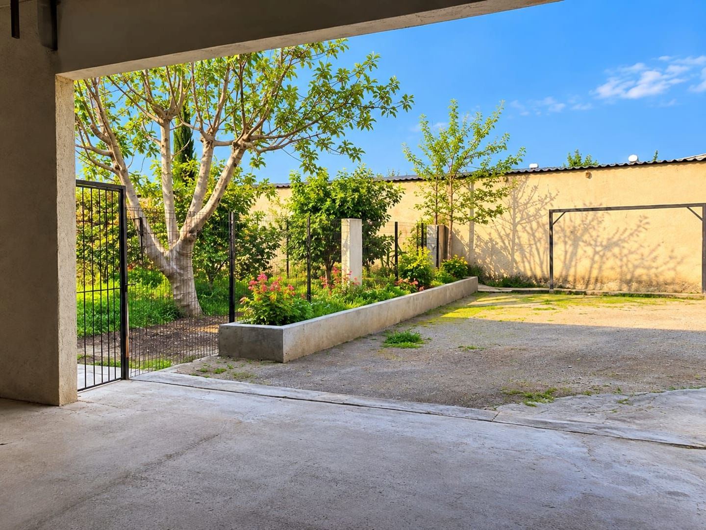 Property-photo