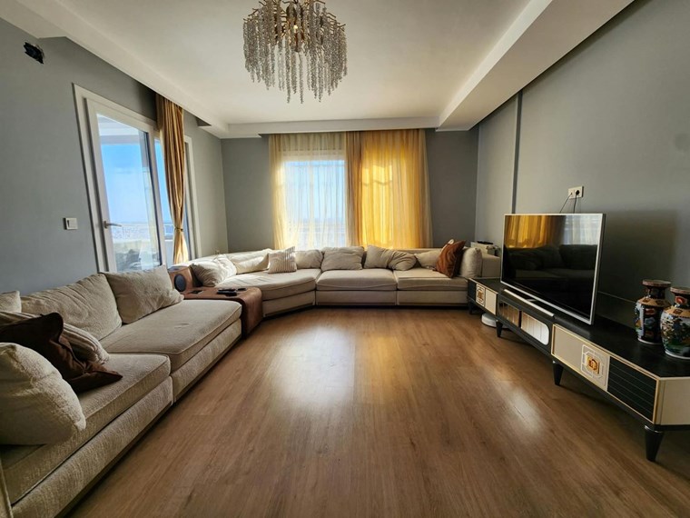ESRA AKKAYADAN SOSYAL DONATILI SİTEİÇERİSİNDE 3+1 SATILIK DAİRE