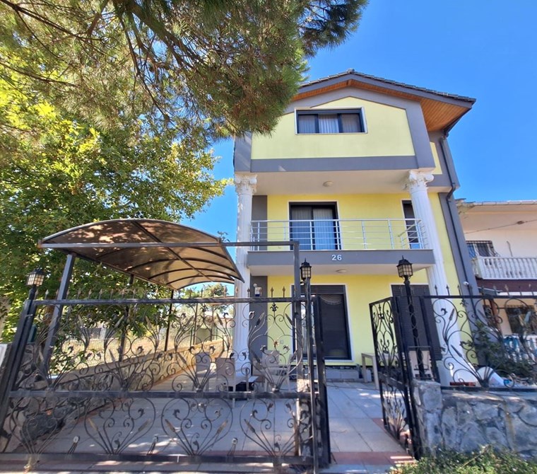 urla torasan deniz manzaralı satılık 4+2 villa