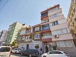 Konak Tarihi Asansör yakınında deniz manzaralı KISA SÜRELİ