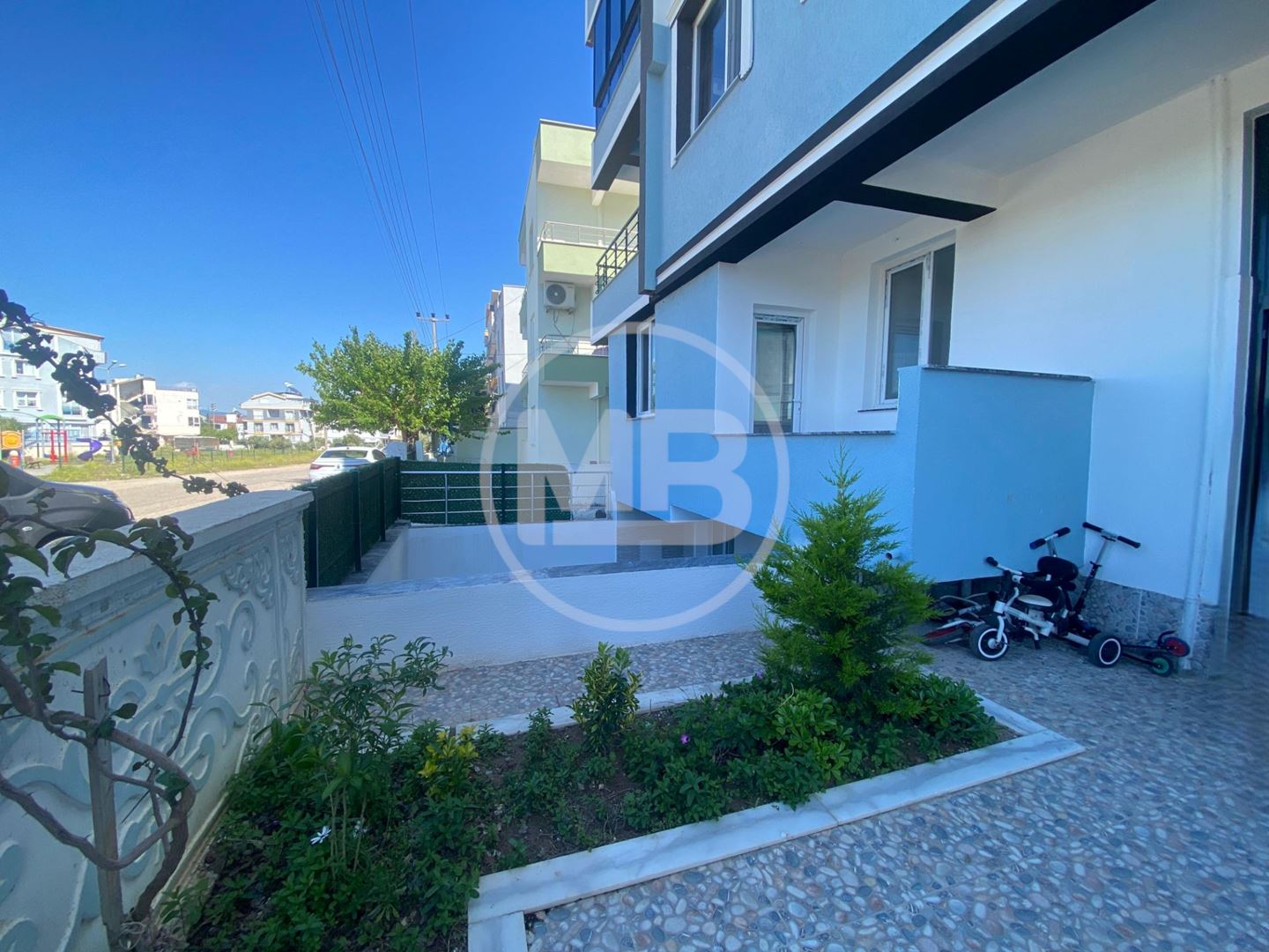Property-photo
