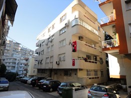 GÖZTEPE DE SON KAT SATILIK KÖŞE DAİRE