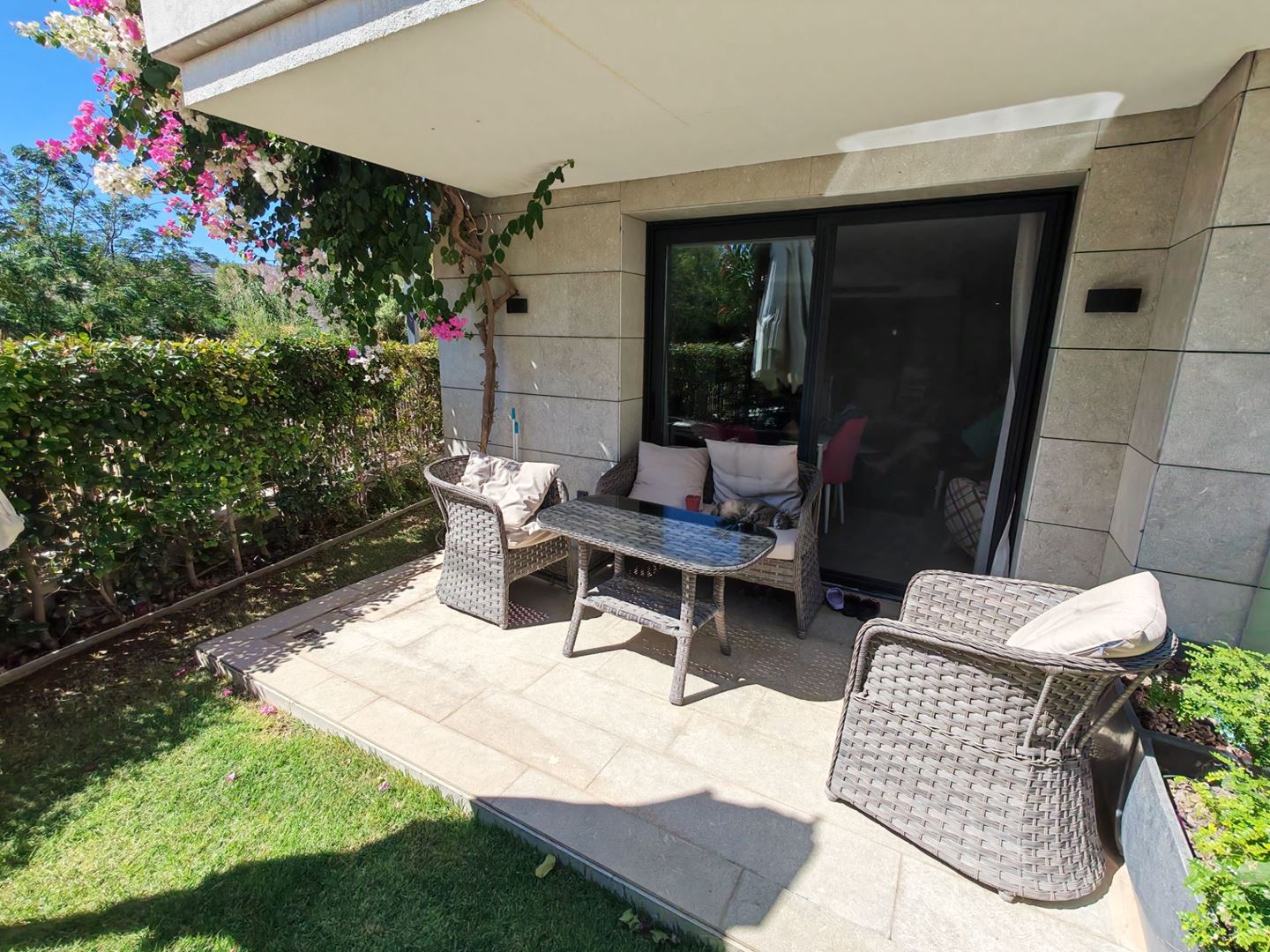 Property-photo