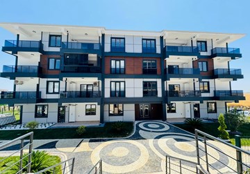 ZAFER MAHALLESİ SİTE İÇERİSİNDE 3+1 SATILIK SIFIR DAİRE