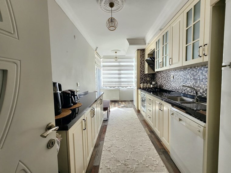 ESRA AKKAYA'DAN NİTELİKLİ OKULLAR CİVARINDA SATILIK DAİRE