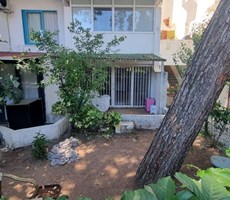 İçmeler Merkezde Denize 250m, Giriş Kat 1+1 Satılık Daire