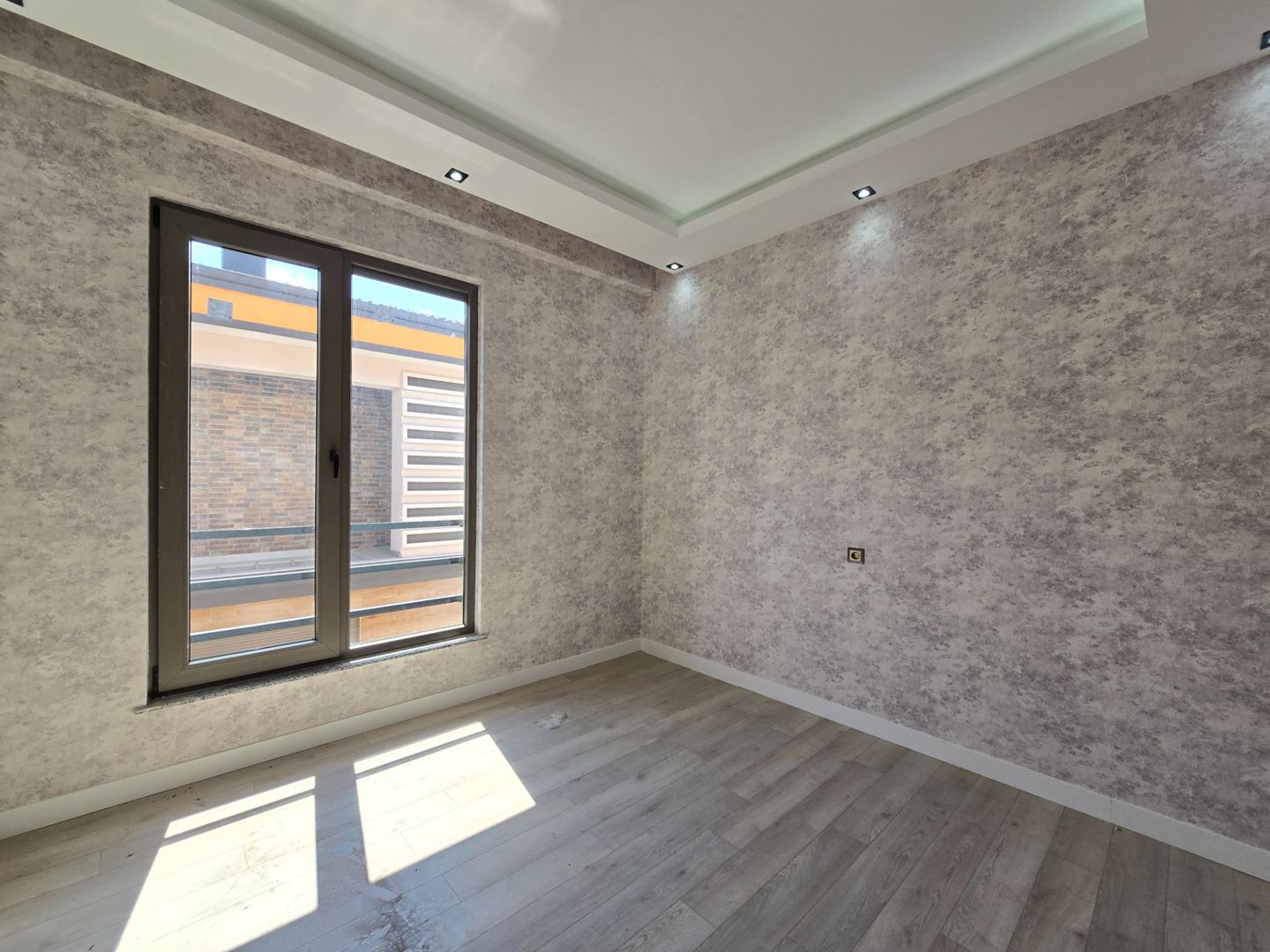 Property-photo