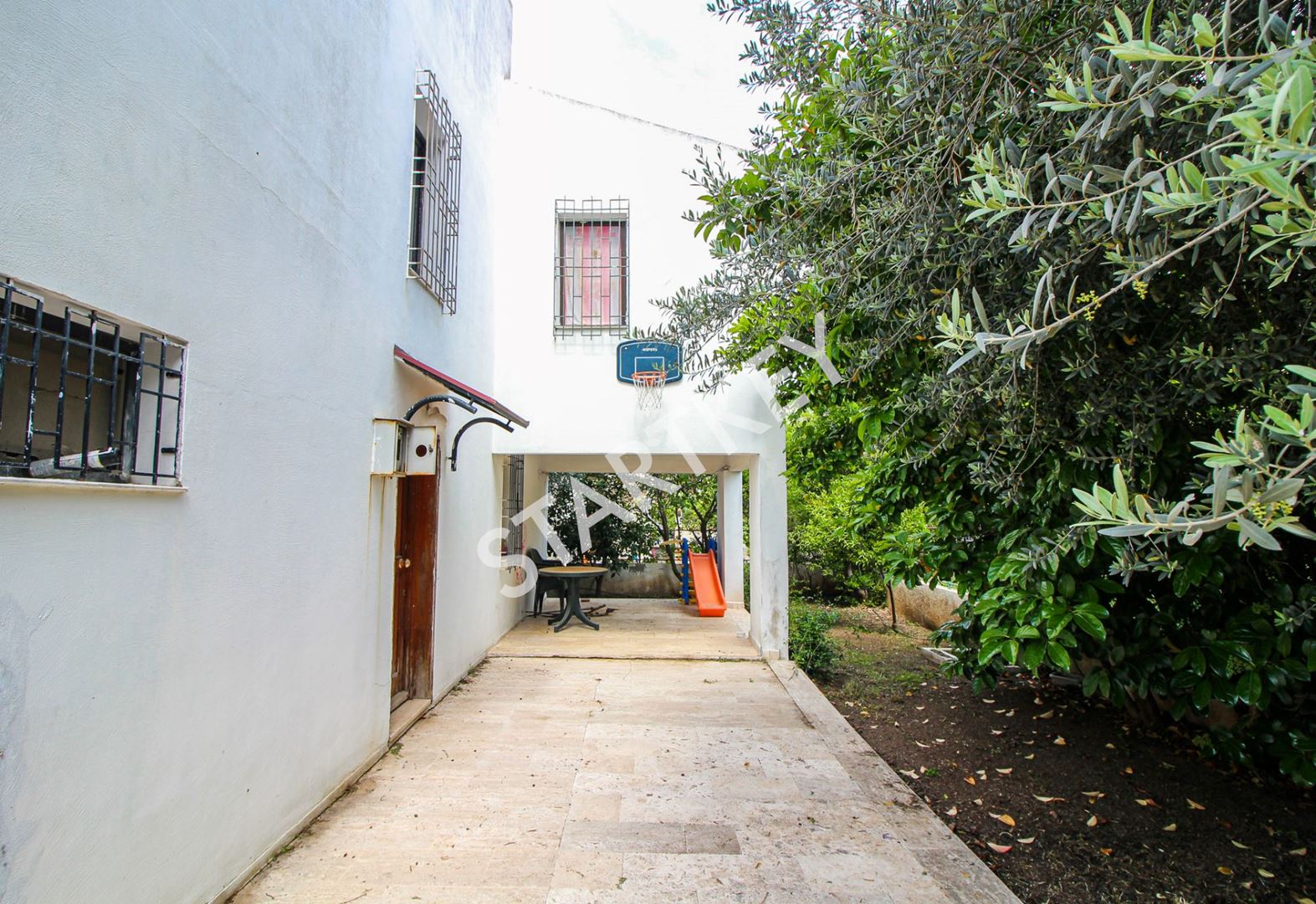 Property-photo