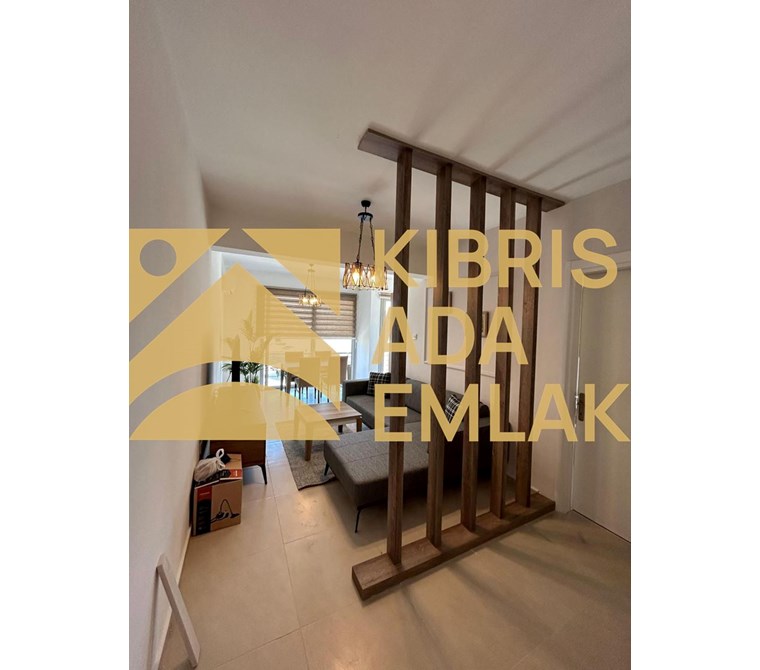 GİRNE MERKEZ'DE 2+1 SATILIK DAİRE