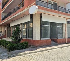 Karşıyaka Nergiz Dedebaşı'nda Kiralık 50 m² Çift Cepheli Köşe Dükkan