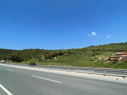 BALIKESİR KARESİ'DE ANAYOLA CEPHELİ 14.380 M2 ARSA P224068