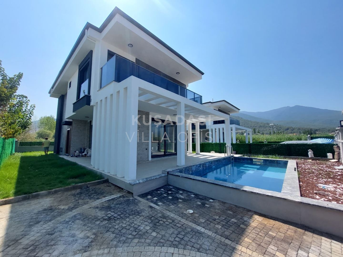 Property-photo
