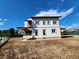 ESRA AKKAYA'DAN DOĞA KÖY VİLLALARI'NDA KİRALIK 3+1 DUBLEKS!