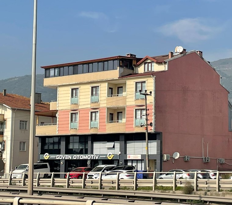 KÖRFEZ HACI OSMAN'DA DENİZİ GÖREN GENİŞ TERASLI 4+1 DUBLEKS