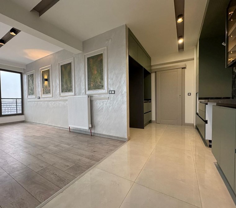 AKDAMAR - Alsancak Mah. Bölgenin En İddialı 4.5+1 Sıfır Dairesi