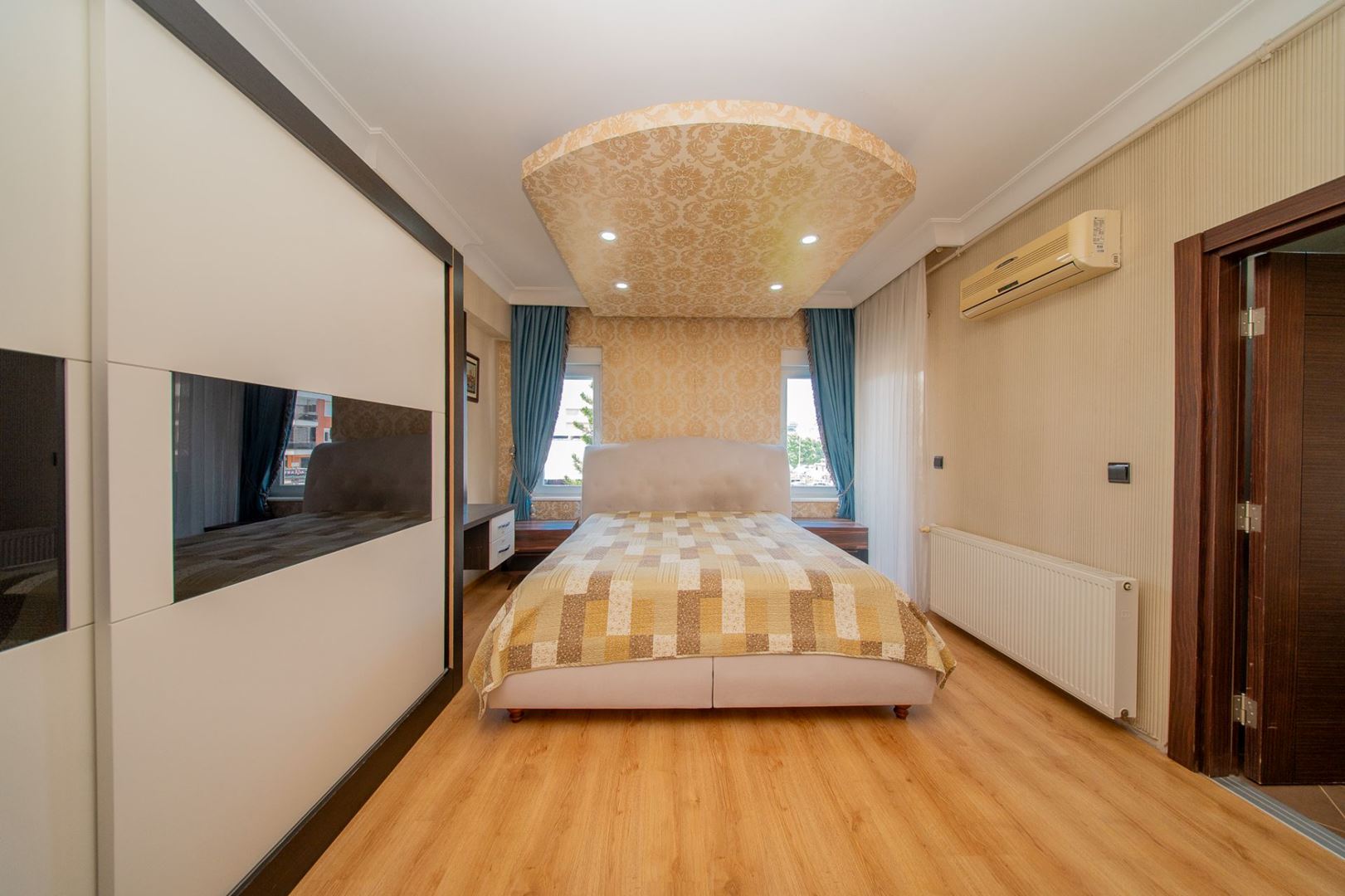 Property-photo