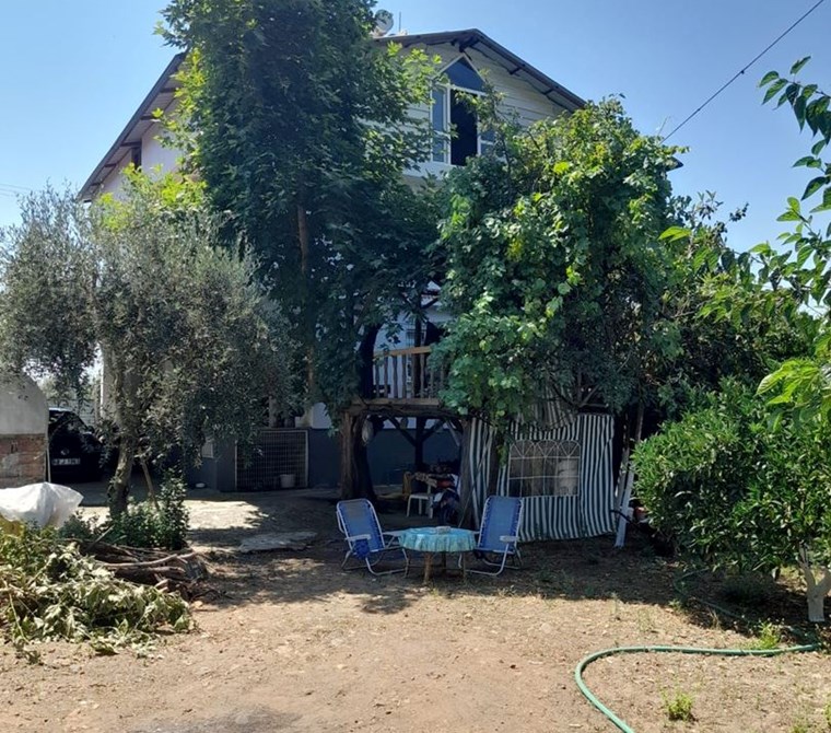 köyceğiz toparlarda satılık 3297 m2 bahçe içinde dubleks villa