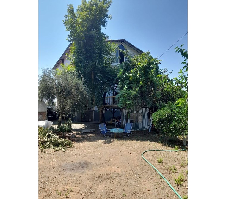 köyceğiz toparlarda satılık 3297 m2 bahçe içinde dubleks villa