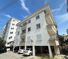 GİRNE MERKEZ LORD PALAS HOTELİN KARŞISI SATILIK 130 m²'DEN 3.KAT EŞYALI 3+1 DAİRE FİYAT £110.000