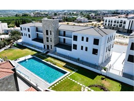 KUŞADASI DAVUTLARDA REZİDANS SİTEDE SATILIK 2+1 DAİRE