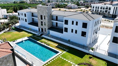 KUŞADASI DAVUTLARDA REZİDANS SİTEDE SATILIK 2+1 DAİRE