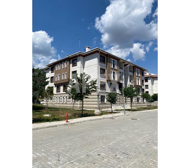 AKSEKİ TOKİ KONUTLARINDA 3+1 DOĞALGAZLI EBEVEYN BANYOLU DAİRE