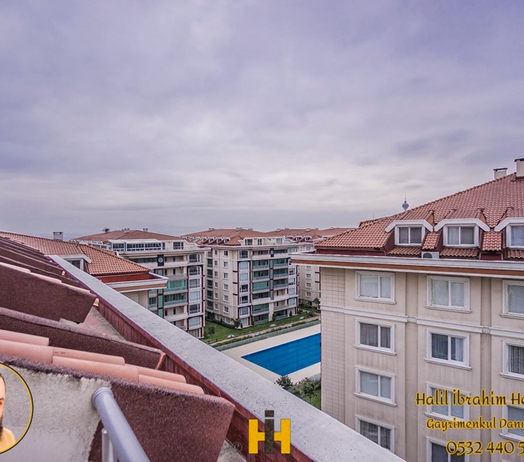 Beykent Hilal Konakları nda 107 m2 2+1 Satılık lüks Daire