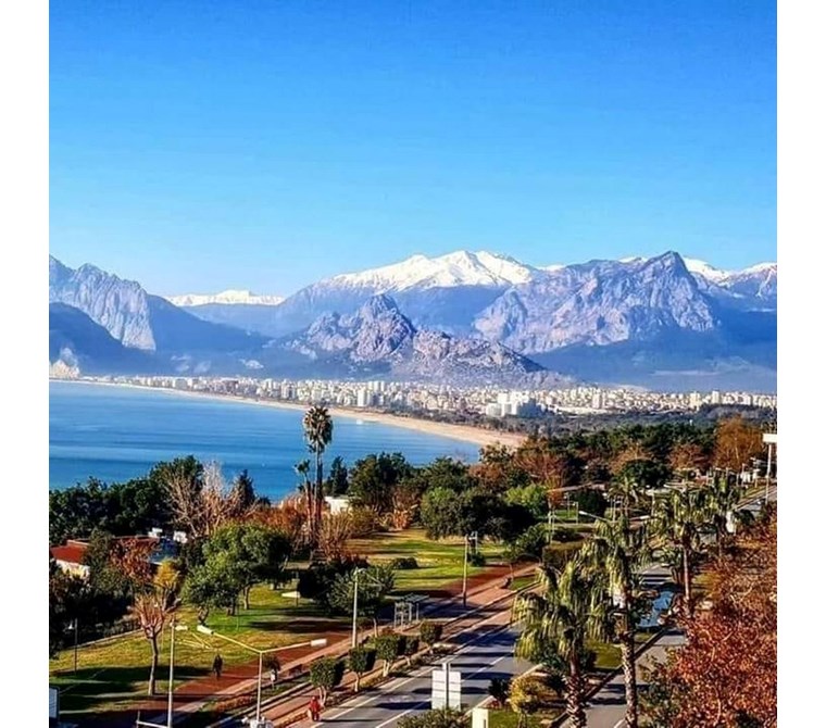 Apartments for Sale in a Brand New Building in Antalya City Center