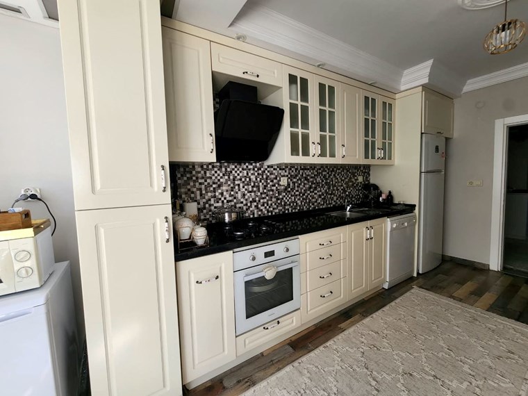 ESRA AKKAYA'DAN NİTELİKLİ OKULLAR CİVARINDA SATILIK DAİRE