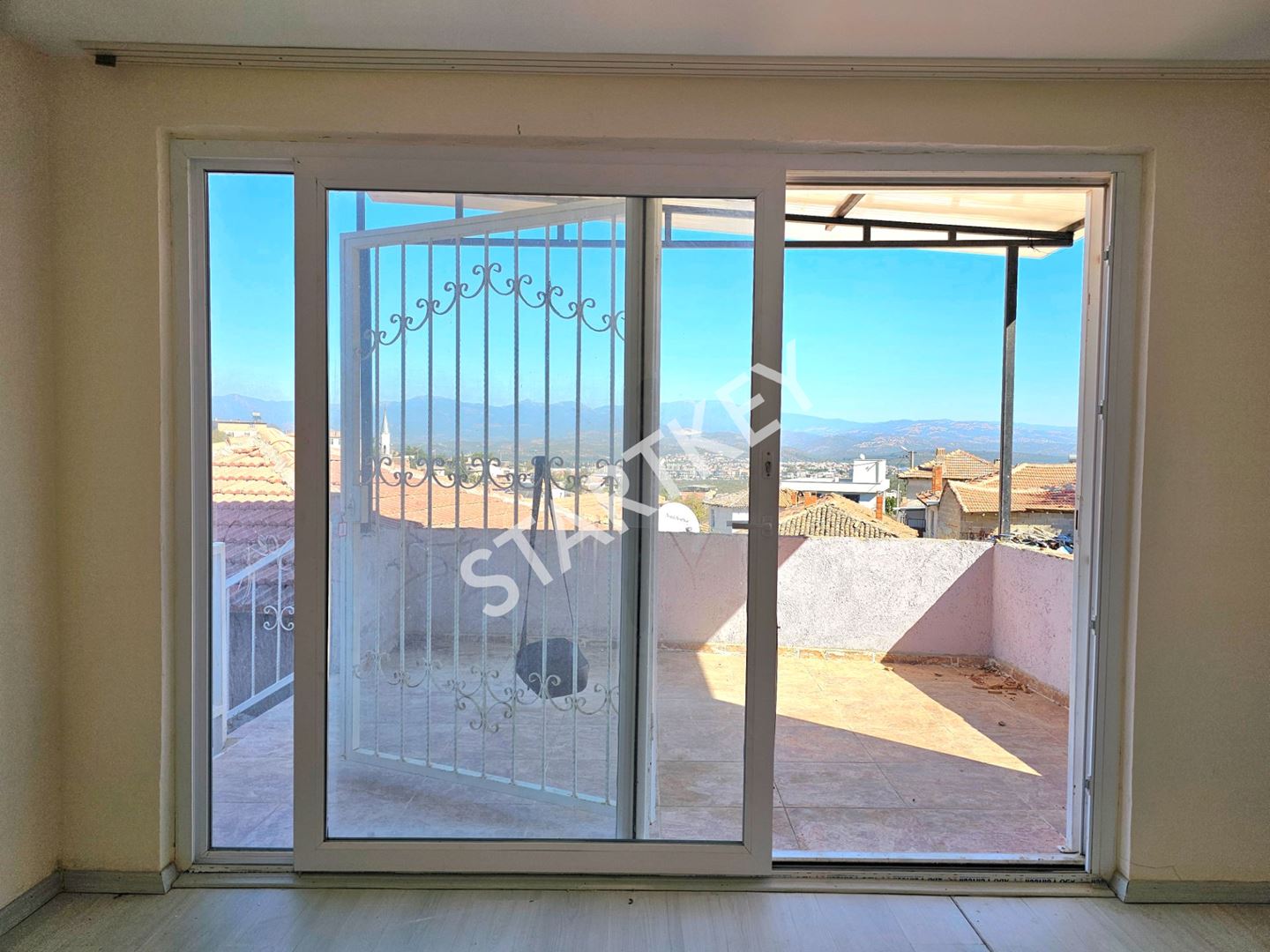 Property-photo