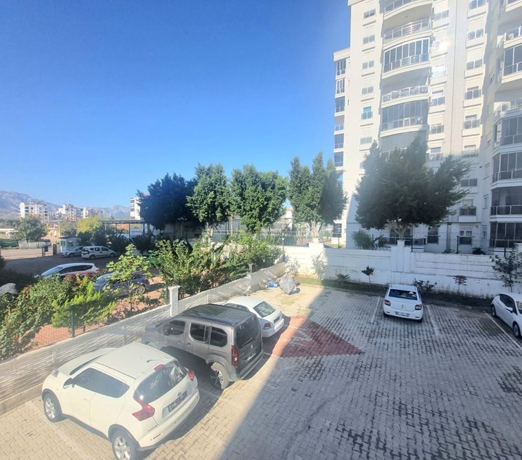 POYRAZ'DAN ÜNSAL MAH. SİTE İÇİNDE SATILIK 2+1 120m² 1.KAT DAİRE