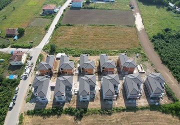 ALTIN EMLAK'TAN VİLLA KENTİ ARAPÇİFLİĞİ MAH. DE. SATILIK ULTRA LÜKS TEKİL VİLLA