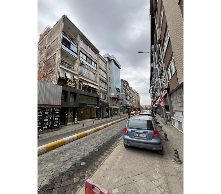 Hasırcıbaşı Caddesine 15mt cephe Kira gelir performansına dikkat
