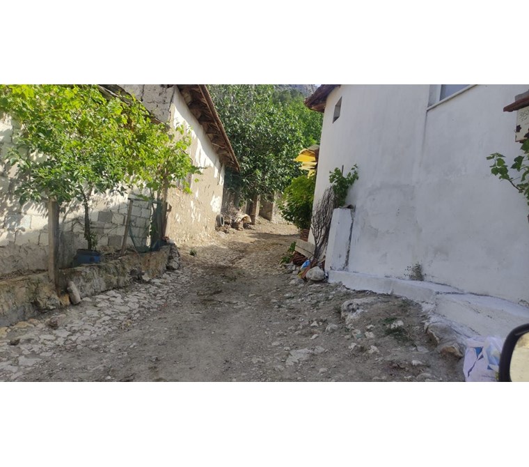 MANİSA KIRKAĞAÇ'DA KÖYİÇİ İMARLI SATILIK ARSA