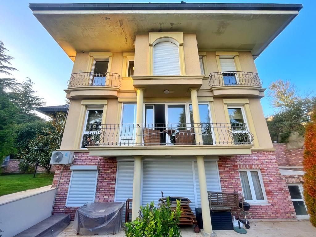 Property-photo