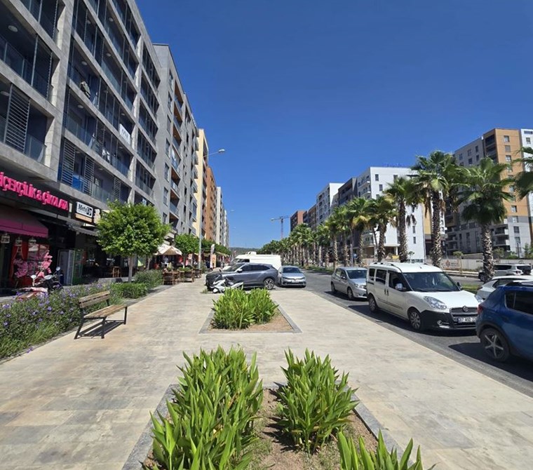 POYRAZ'DAN SURCADDE DE DEVREN KİRALIK TELEFONCU