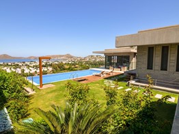 Bodrum Yalıkavak'ta Deniz Manzaralı Özel Havuzlu Lüks Vİlla