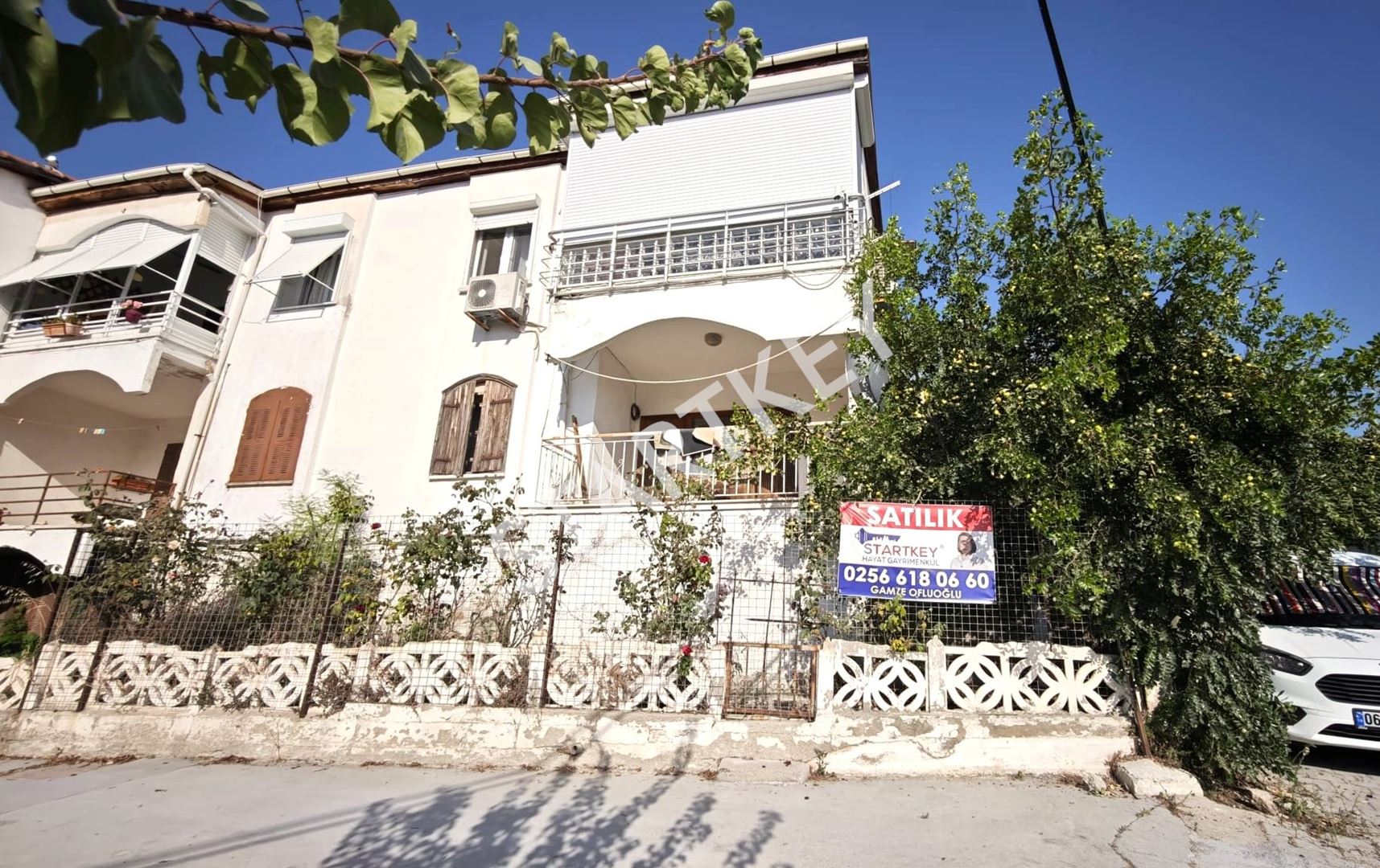 Property-photo