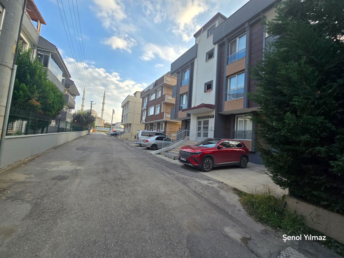 ŞENER GYD'DEN SATILIK FERAH VE AYDINLIK 2+1 DAİRE