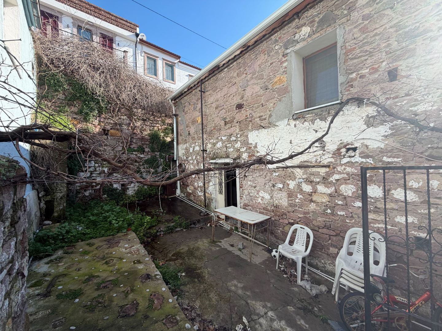 Property-photo
