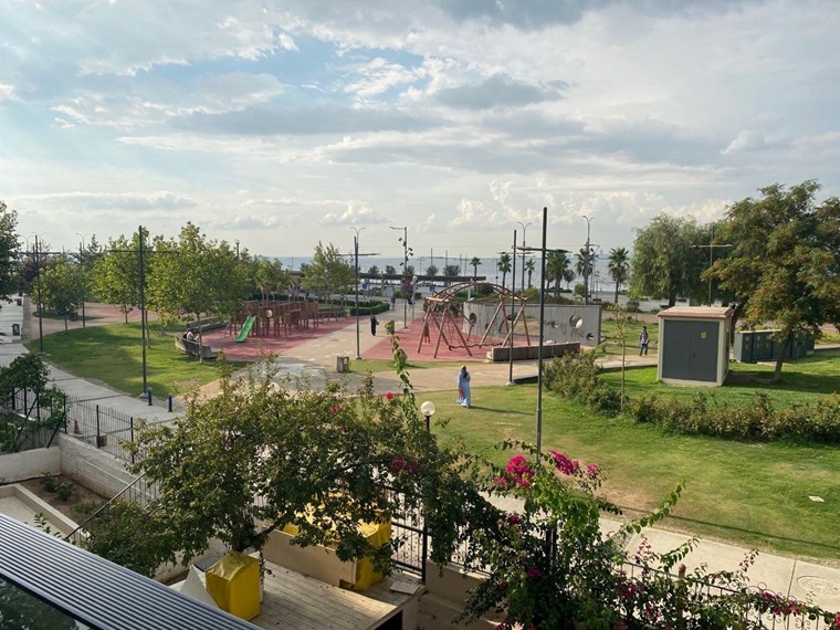MİTHTAPAŞA CAD KÜÇÜKYALI ÜÇ CEPHELİ LÜX TADİLATLI YALI DAİRESİ