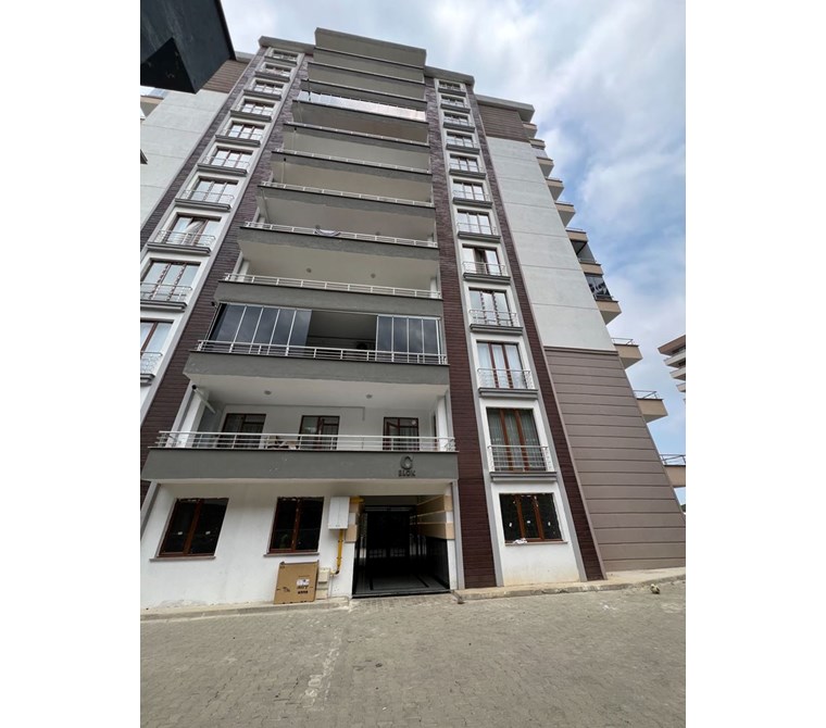 GALİP PEKŞEN`DEN YOMRA SANCAK MAH HALİÇ PARK SİTESİ 3+1 DAİRE