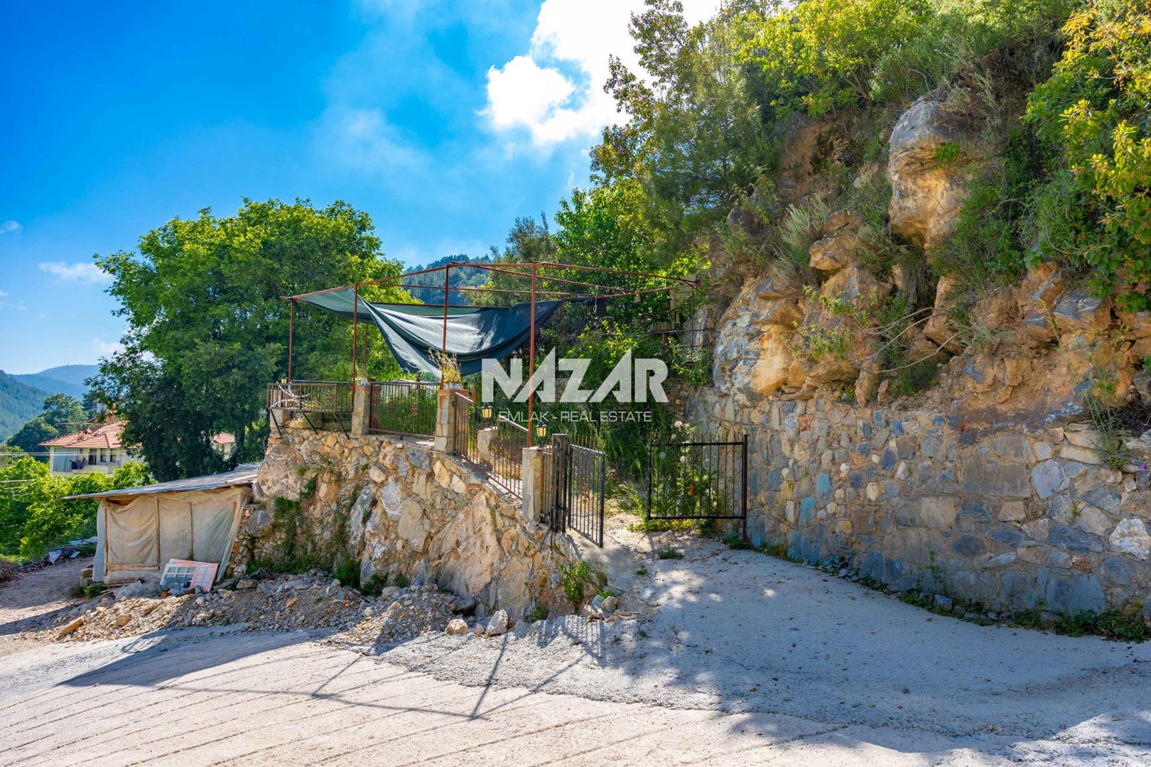 Property-photo