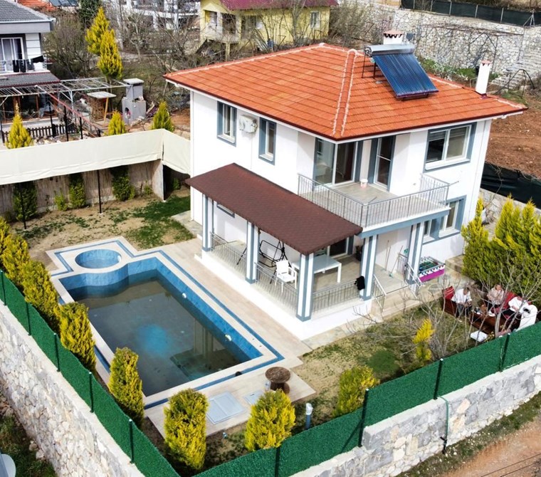 FETHİYE NİF MAHALLESİ’NDE MÜSTAKİL HAVUZLU 4+1 LÜKS VİLLA – DOĞA İÇİNDE HUZURLU YAŞAM!
