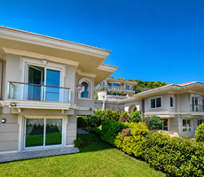 Kandilli Konakları'nda 1.000M², Havuzlu & Asansörlü Lüks Villa..