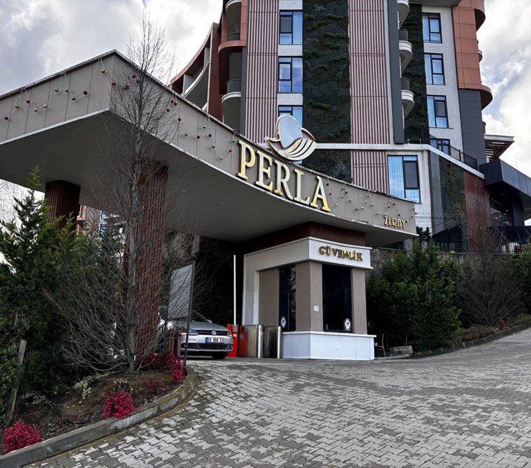 YUVACIK ZERAY PERLA SİTESİNDE SATILIK 142 M² 1+1 BAHÇE DUBLEKS DAİRE