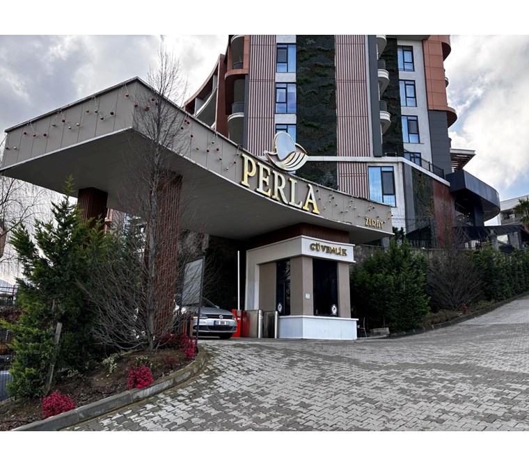 YUVACIK ZERAY PERLA SİTESİNDE SATILIK 142 M² 1+1 BAHÇE DUBLEKS DAİRE