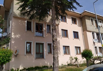 BOLU MERKEZ KALICI KONUTLARDA ARA KAT 3+1 KİRALIK DAİRE (MERKEZ CAMİİ YANI)
